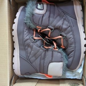 NWT Girls youth Sorel Whitney short lace boots